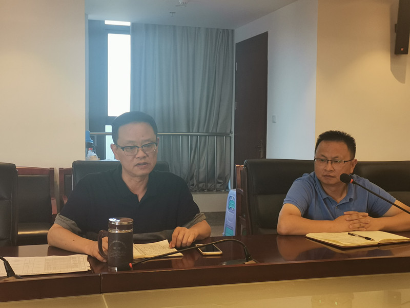 C:Documents and SettingsAdministrator桌面教学工作例会1_副本.jpg