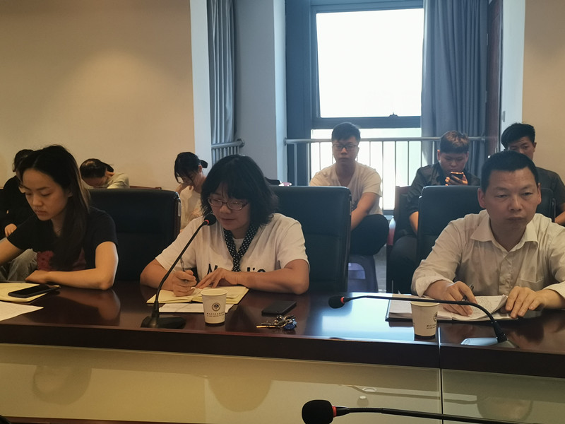 C:Documents and SettingsAdministrator桌面学生座谈会4_副本.jpg